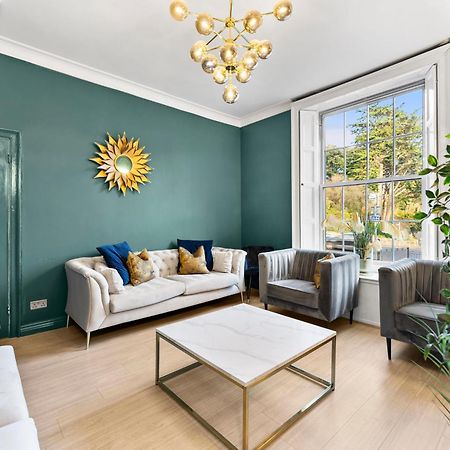 Deluxe 5 Bed In Central Whitby - Parking - Hot Tub ภายนอก รูปภาพ