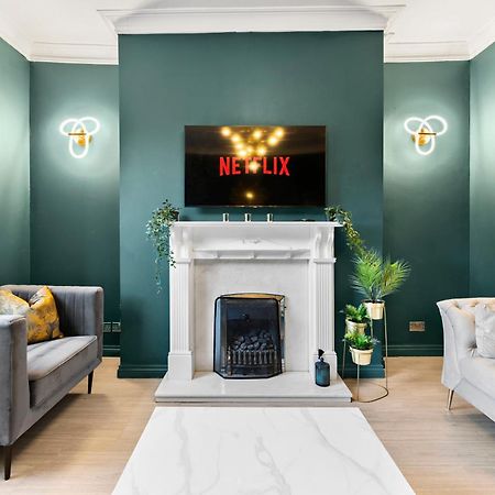 Deluxe 5 Bed In Central Whitby - Parking - Hot Tub ภายนอก รูปภาพ