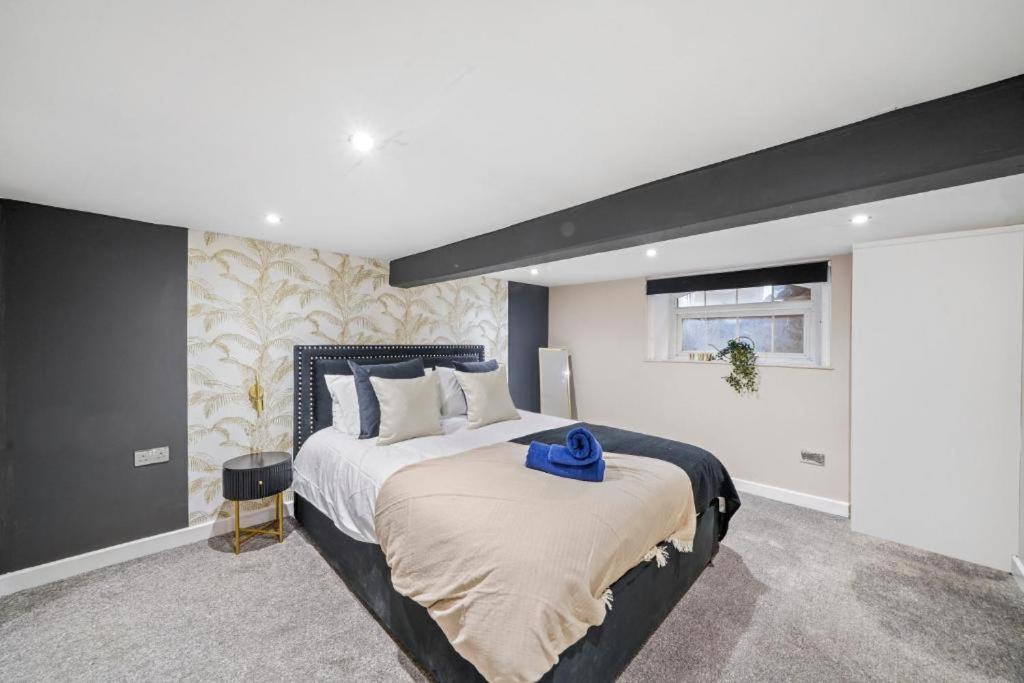 Deluxe 5 Bed In Central Whitby - Parking - Hot Tub ภายนอก รูปภาพ