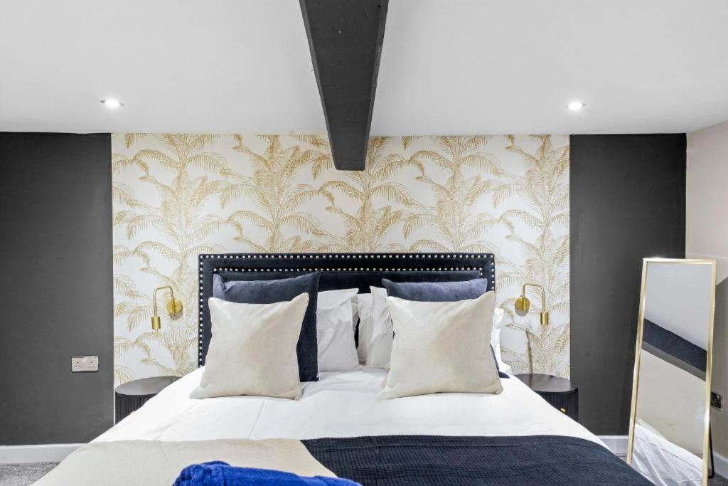 Deluxe 5 Bed In Central Whitby - Parking - Hot Tub ภายนอก รูปภาพ