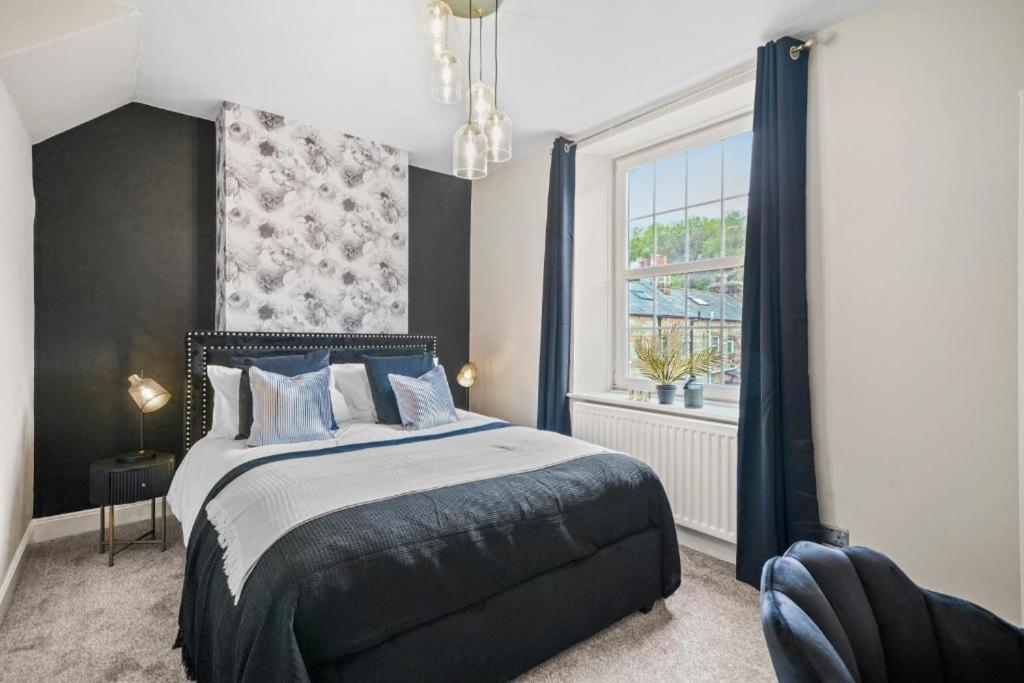Deluxe 5 Bed In Central Whitby - Parking - Hot Tub ภายนอก รูปภาพ