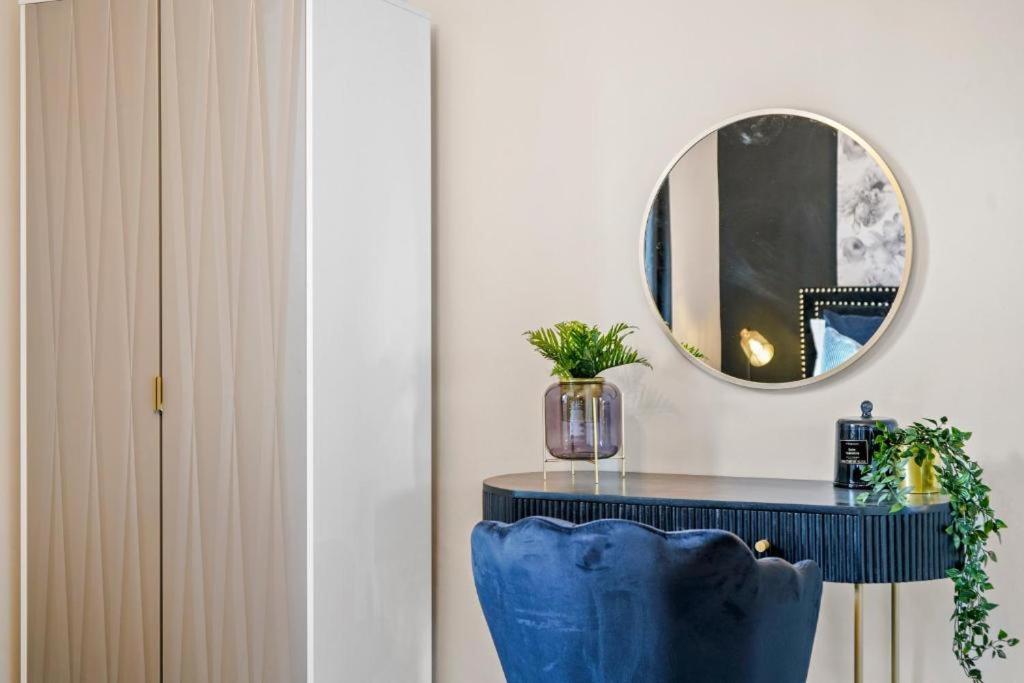 Deluxe 5 Bed In Central Whitby - Parking - Hot Tub ภายนอก รูปภาพ