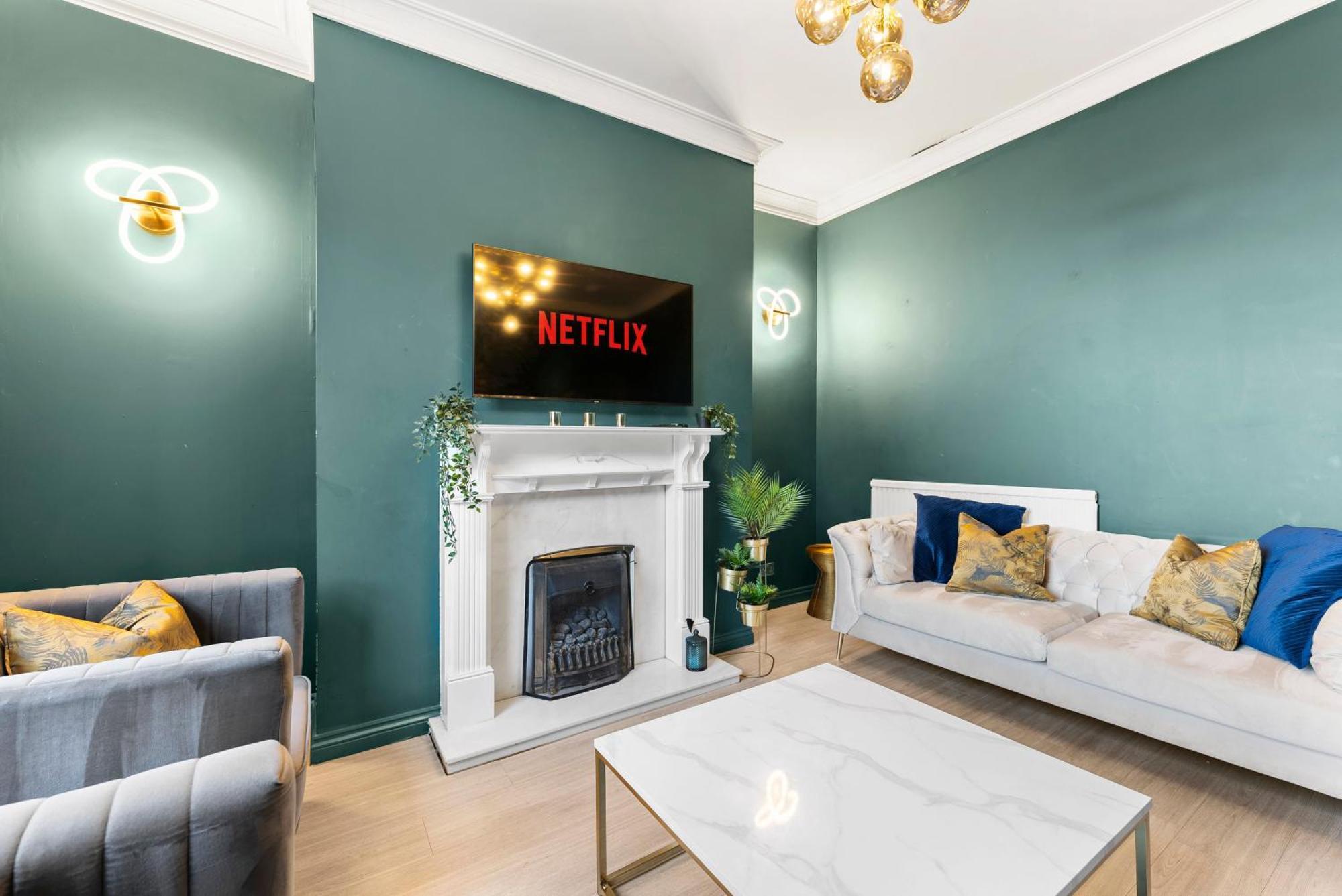 Deluxe 5 Bed In Central Whitby - Parking - Hot Tub ภายนอก รูปภาพ