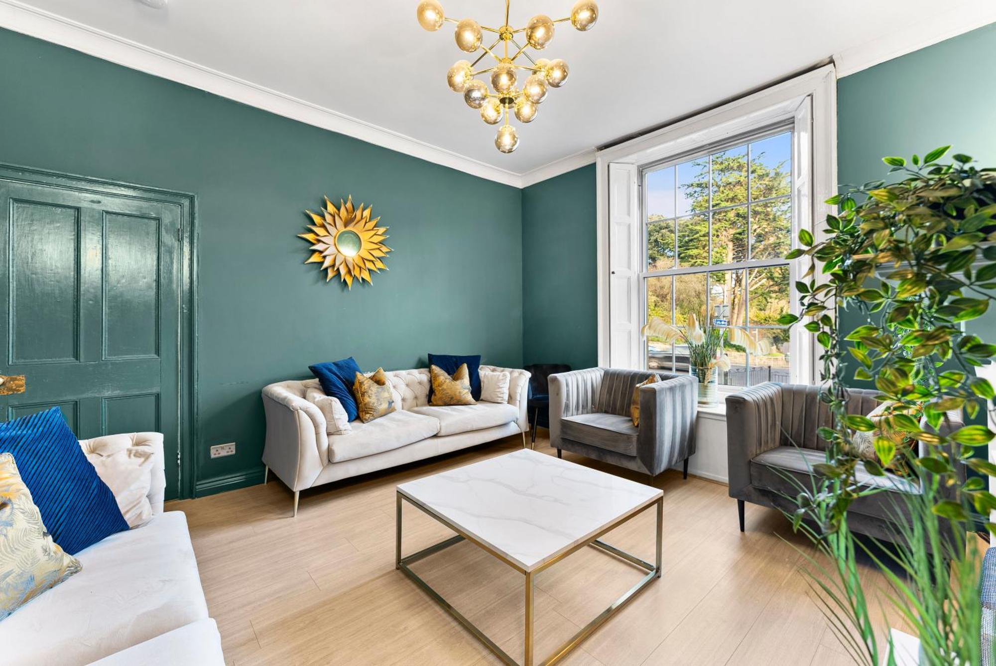 Deluxe 5 Bed In Central Whitby - Parking - Hot Tub ภายนอก รูปภาพ