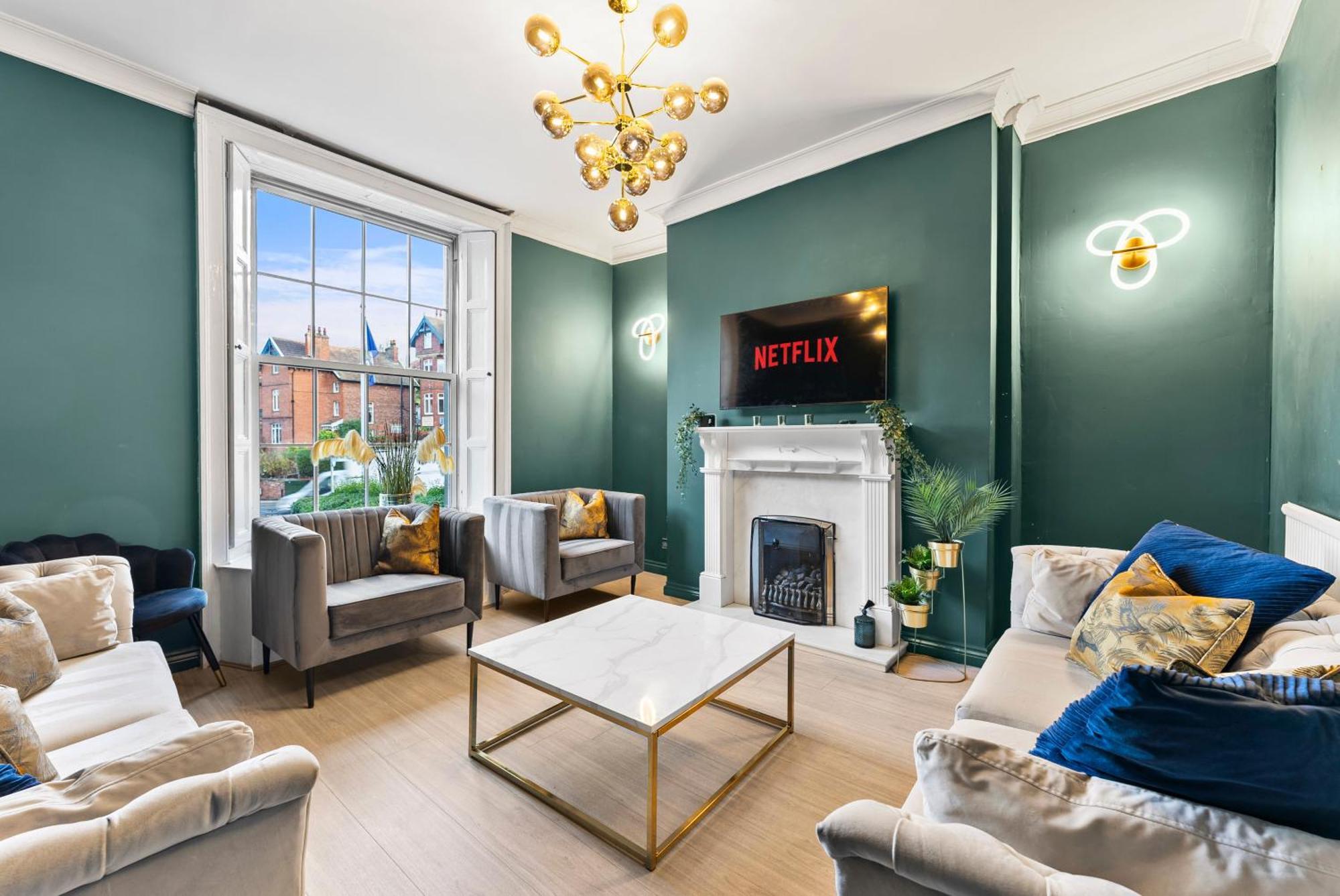 Deluxe 5 Bed In Central Whitby - Parking - Hot Tub ภายนอก รูปภาพ