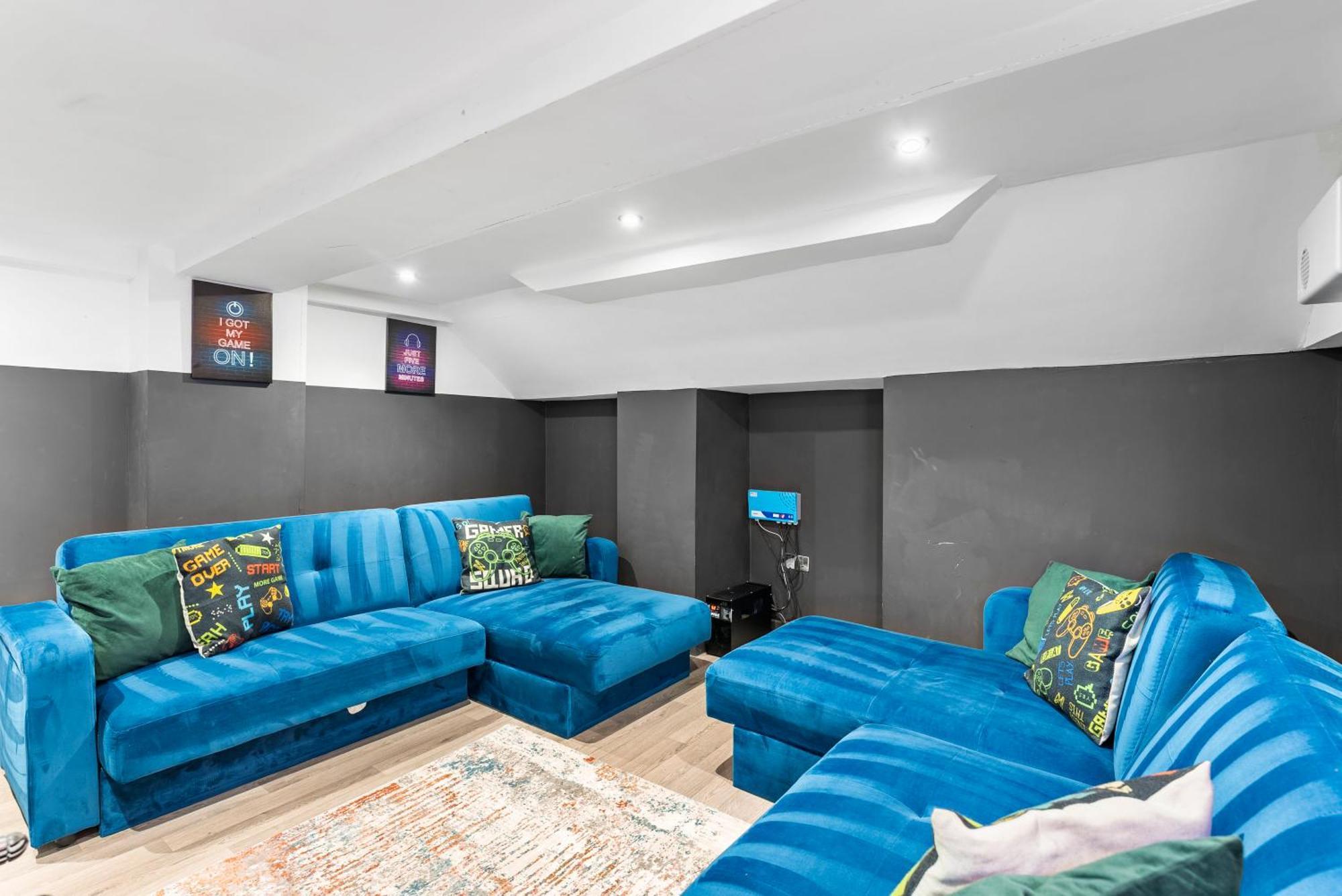 Deluxe 5 Bed In Central Whitby - Parking - Hot Tub ภายนอก รูปภาพ